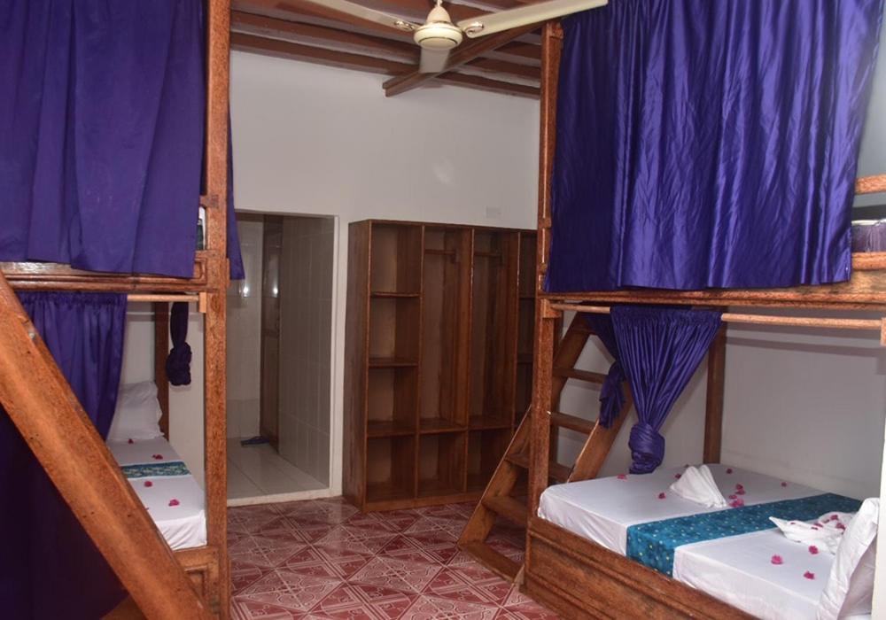 Utulivu Bungalow Nungwi Exteriör bild