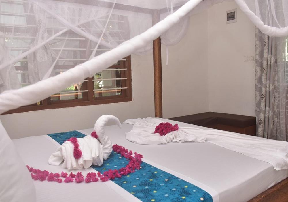 Utulivu Bungalow Nungwi Exteriör bild