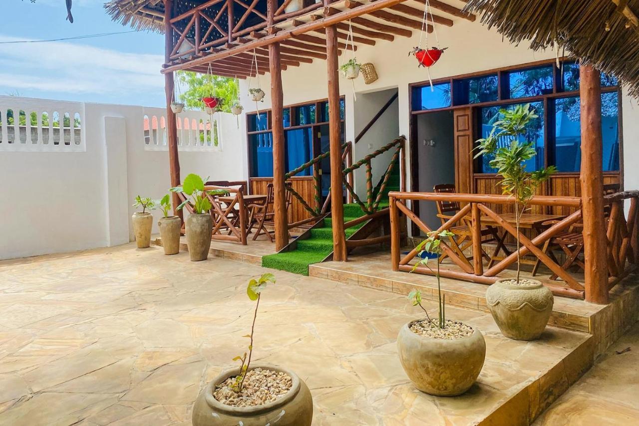 Utulivu Bungalow Nungwi Exteriör bild