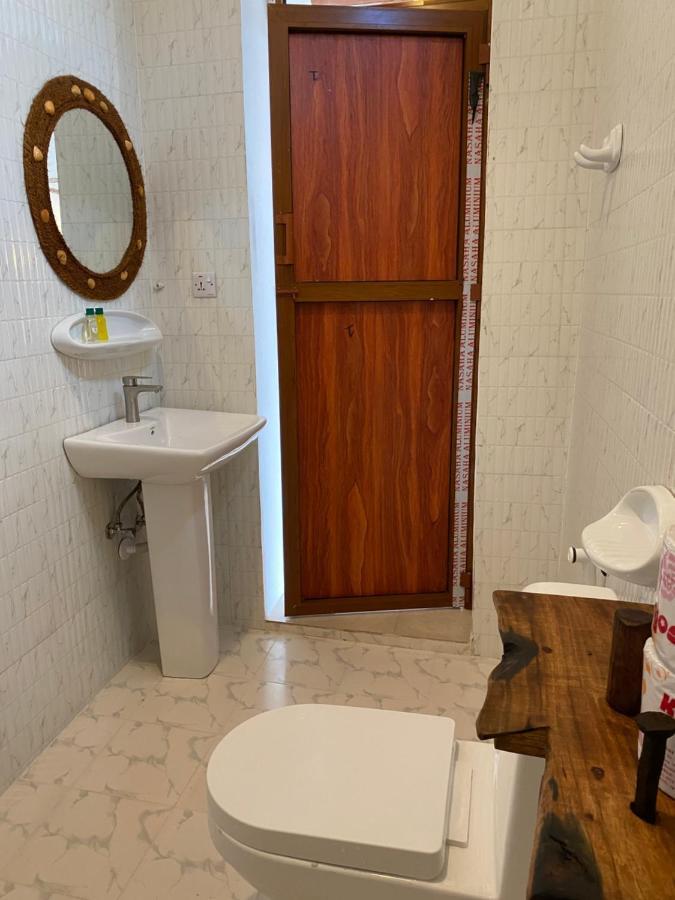 Utulivu Bungalow Nungwi Exteriör bild