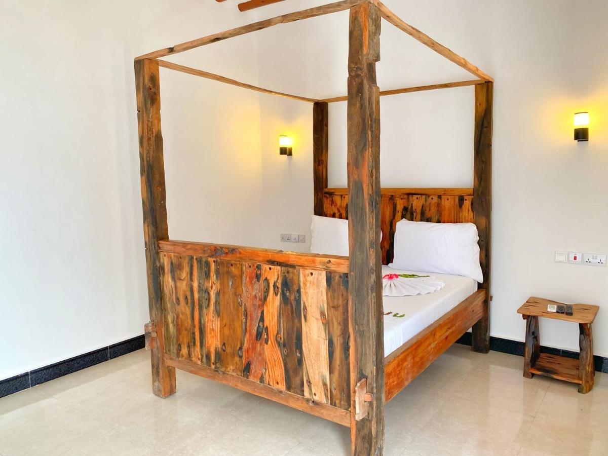 Utulivu Bungalow Nungwi Exteriör bild