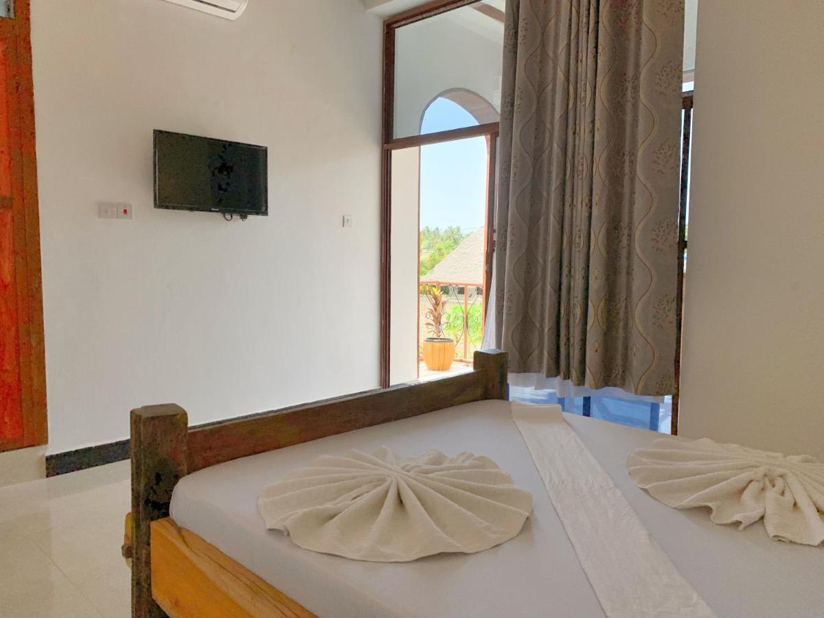 Utulivu Bungalow Nungwi Exteriör bild
